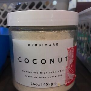 Herbivore Coconut Hydrating Milk Bath Soak